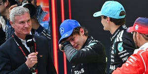 Carlos Sainz em seu carro de Fórmula 1, close-up, durante a qualificação no Japão