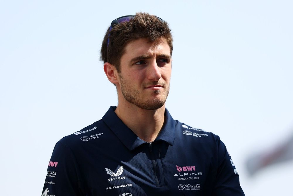 Jack Doohan pilotando o carro da Alpine