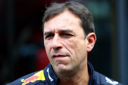 Pierre Waché, diretor técnico da Red Bull Racing, em paddock da F1