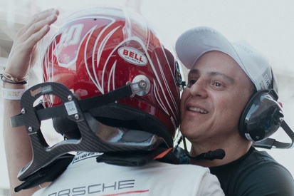 Pipo Massa e Felipe Massa no grid da Porsche Cup