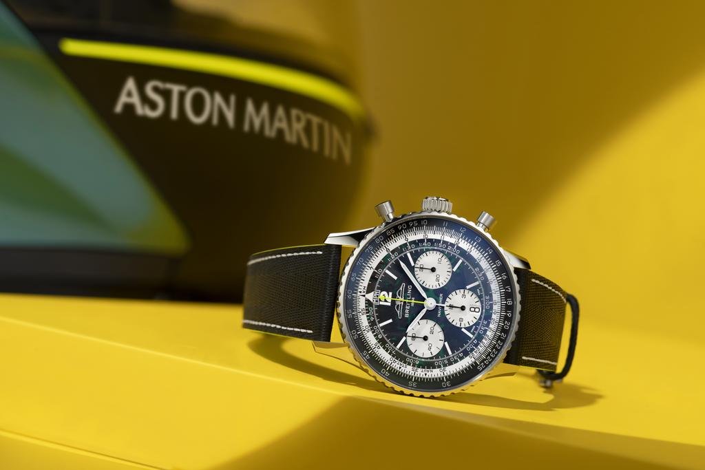 461996 1190774 navitimer b01 chronograph 43 aston martin formula one team web