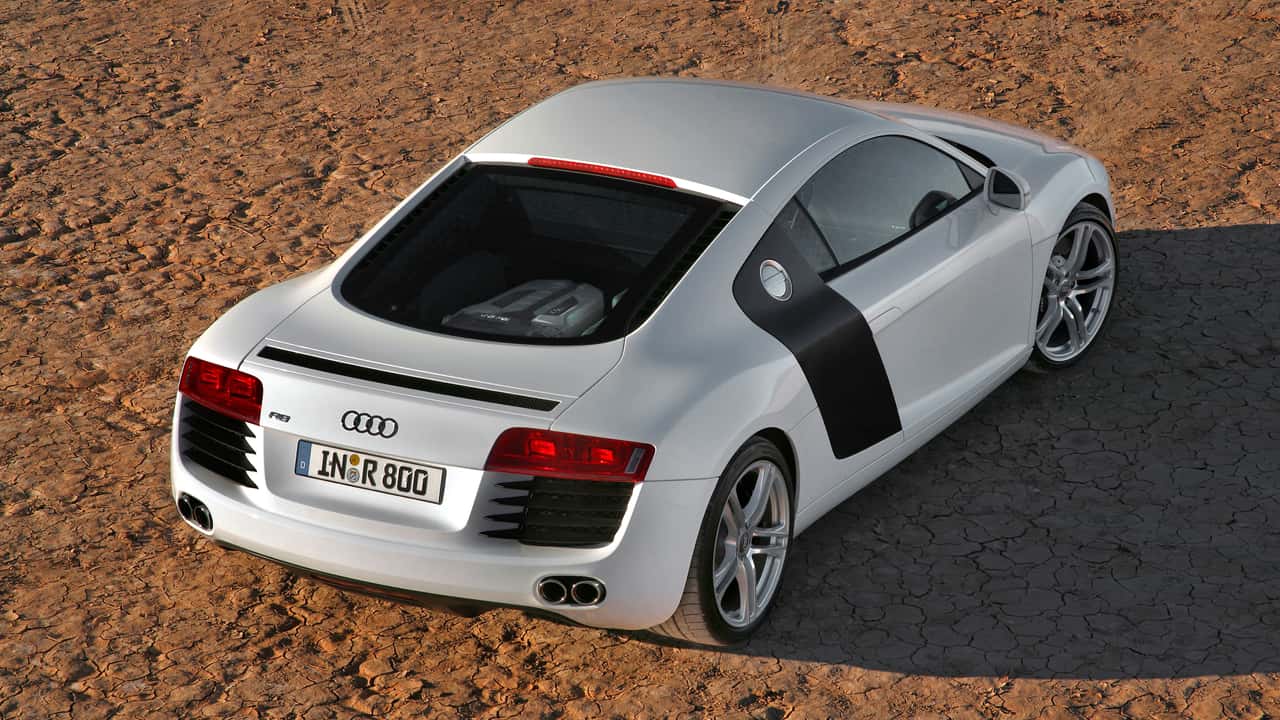 Audi R8 V8 2008 em destaque