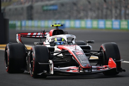 Oliver Bearman da Haas F1 Team no cockpit durante treino de Fórmula 1