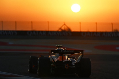 Lando Norris pilotando um McLaren