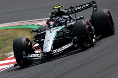 Andrea Kimi Antonelli da Mercedes durante a sessão de classificação do GP do Japão de F1