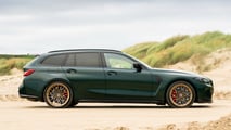 BMW M3 CS Touring 2025, vista lateral em movimento