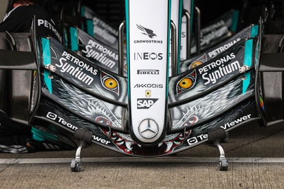 Asa dianteira do Mercedes W17, detalhe técnico de um carro de Fórmula 1