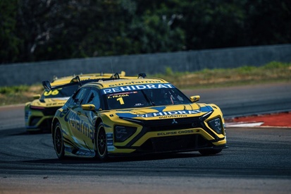 Felipe Fraga pilotando seu Stock Car em Curvelo