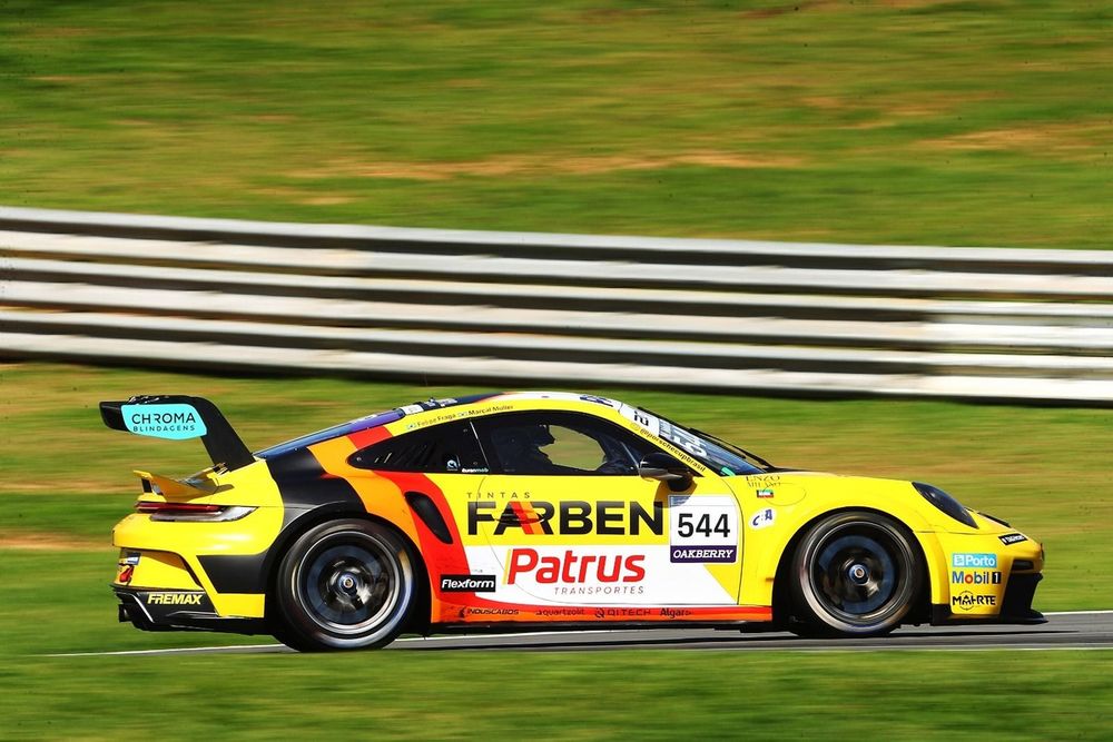 Marçal Muller no Porsche 544 da equipe Farben em 2025