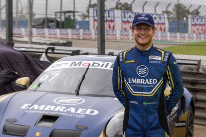 Jeff Giassi no cockpit do Porsche Cup