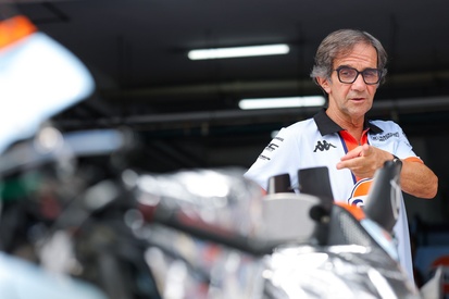 Davide Brivio da Trackhouse Racing, equipe que compete com motocicletas Aprilia.