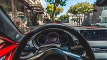 Mazda Miata ND3 em alta velocidade em uma estrada sinuosa