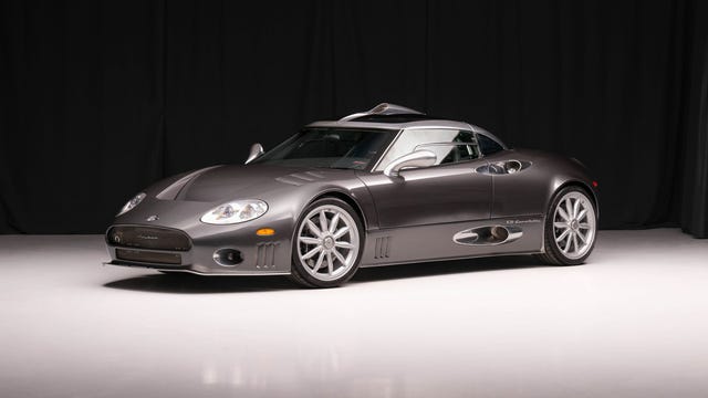 Spyker C8 Laviolette 2008 vista lateral em pista