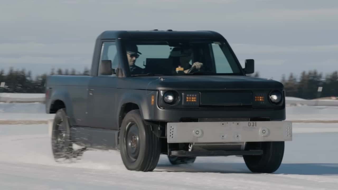 Picape Slate Truck protótipo em testes de inverno com neve