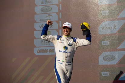 Gaetano di Mauro em seu carro de Stock Car