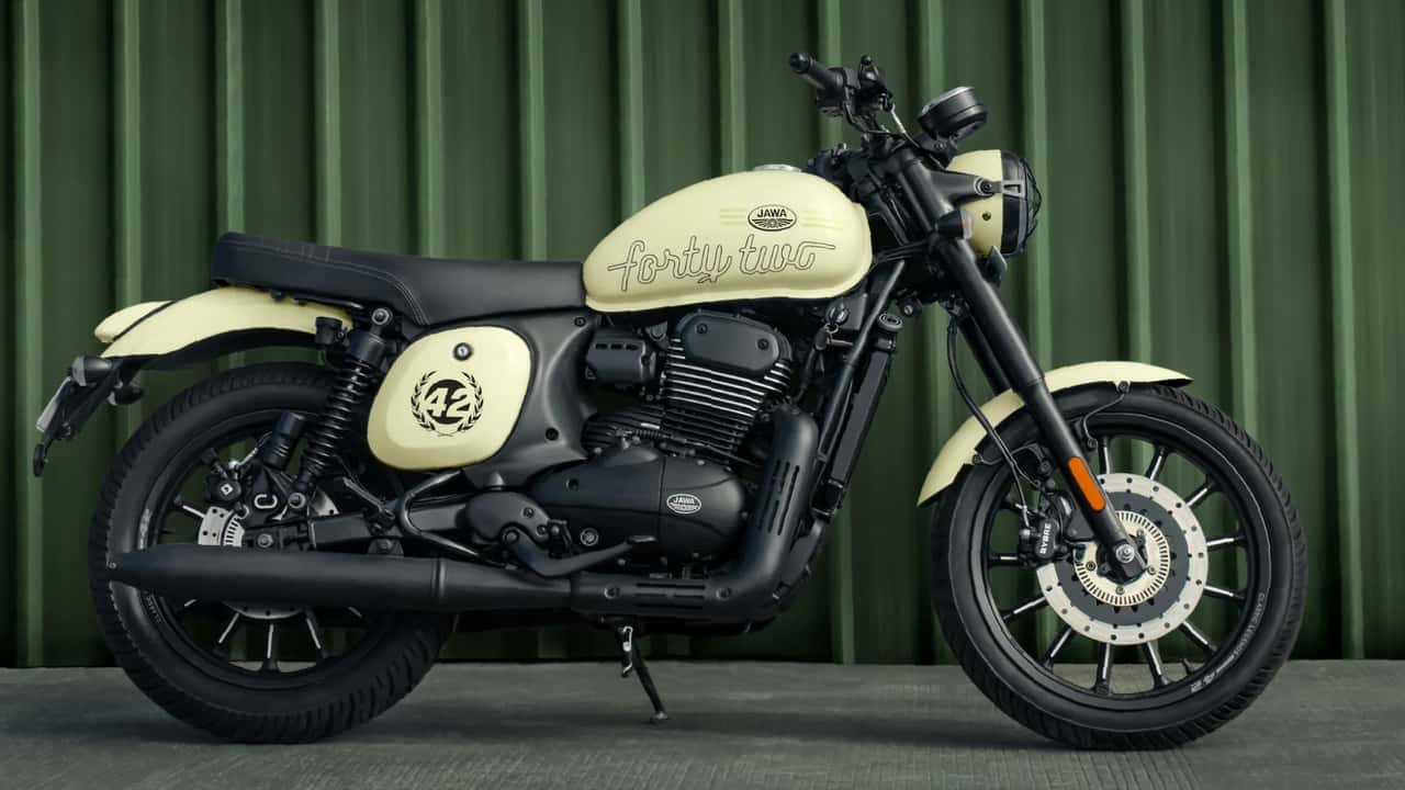 Jawa 42 Ivory Edition